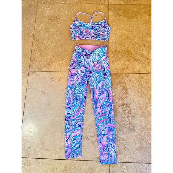 Lilly Pulitzer Luxletic Weekender Leggings & Sports Bra Set "Happy As A Clam" XX - Picture 2 of 5